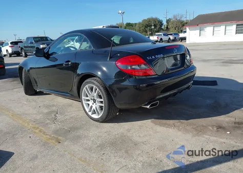 2009 Mercedes-Benz Slk 300 z USA, uszkodzony, nr VIN WDBWK54F99F208788